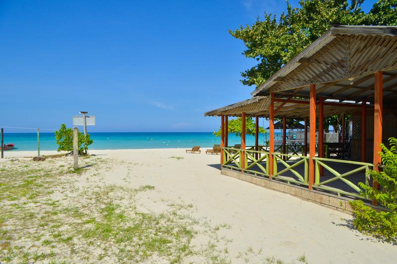 Hidden Paradise Resort Hotel Негрил Екстериор снимка