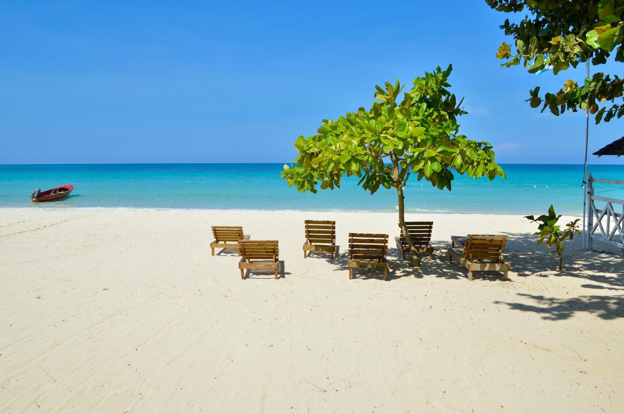 Hidden Paradise Resort Hotel Негрил Екстериор снимка