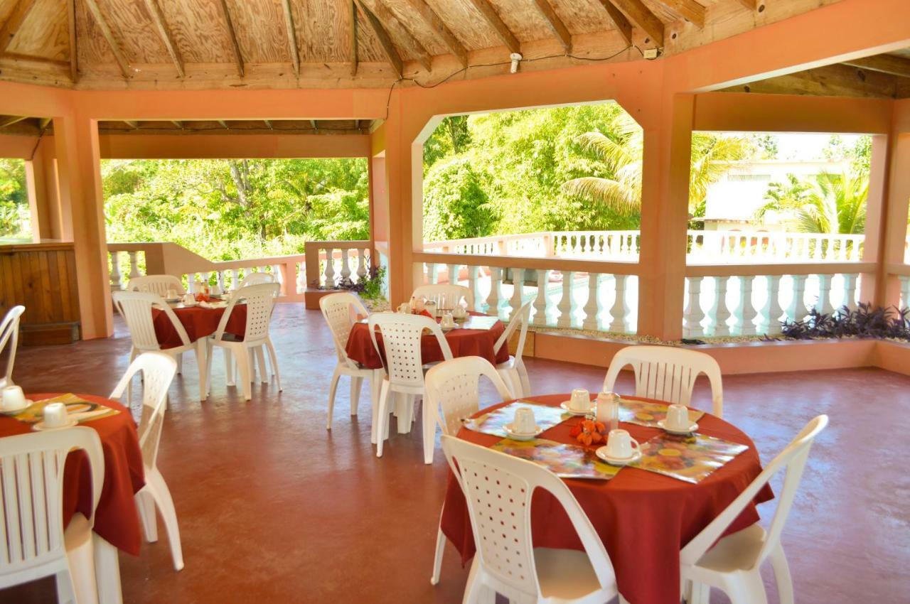 Hidden Paradise Resort Hotel Негрил Екстериор снимка